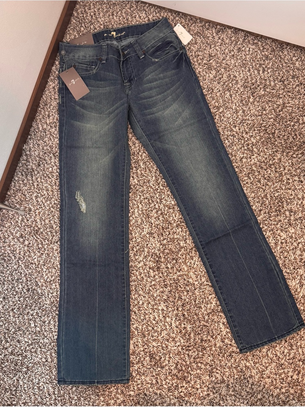 7 For All Mankind Standard Women’s Size 26 Distressed Straight Leg Jeans NWT